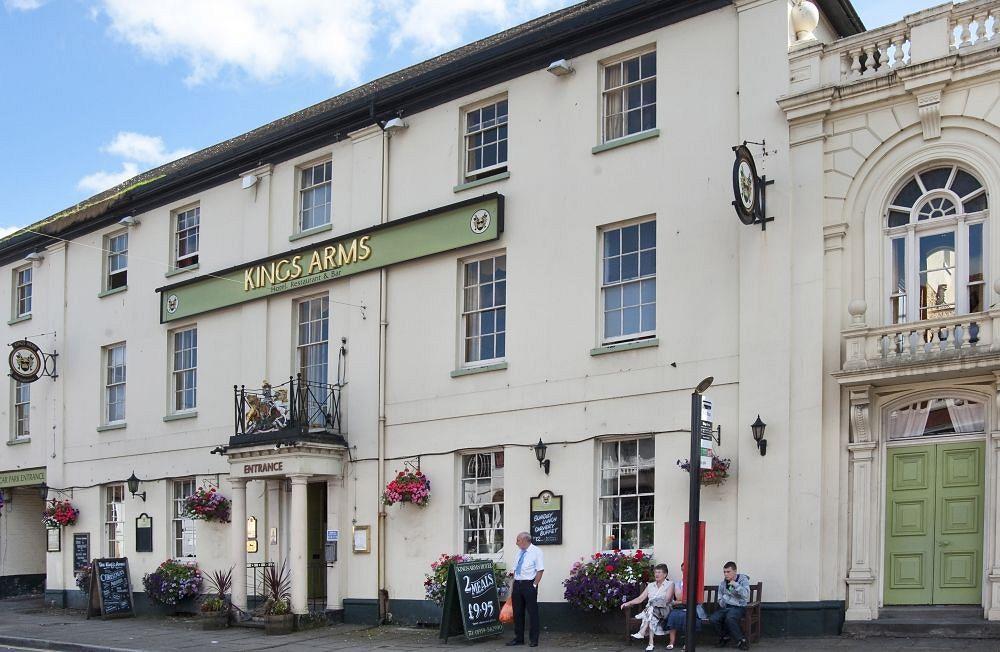 Kings Arms Hotel By Greene King Inns Westerham Bagian luar foto