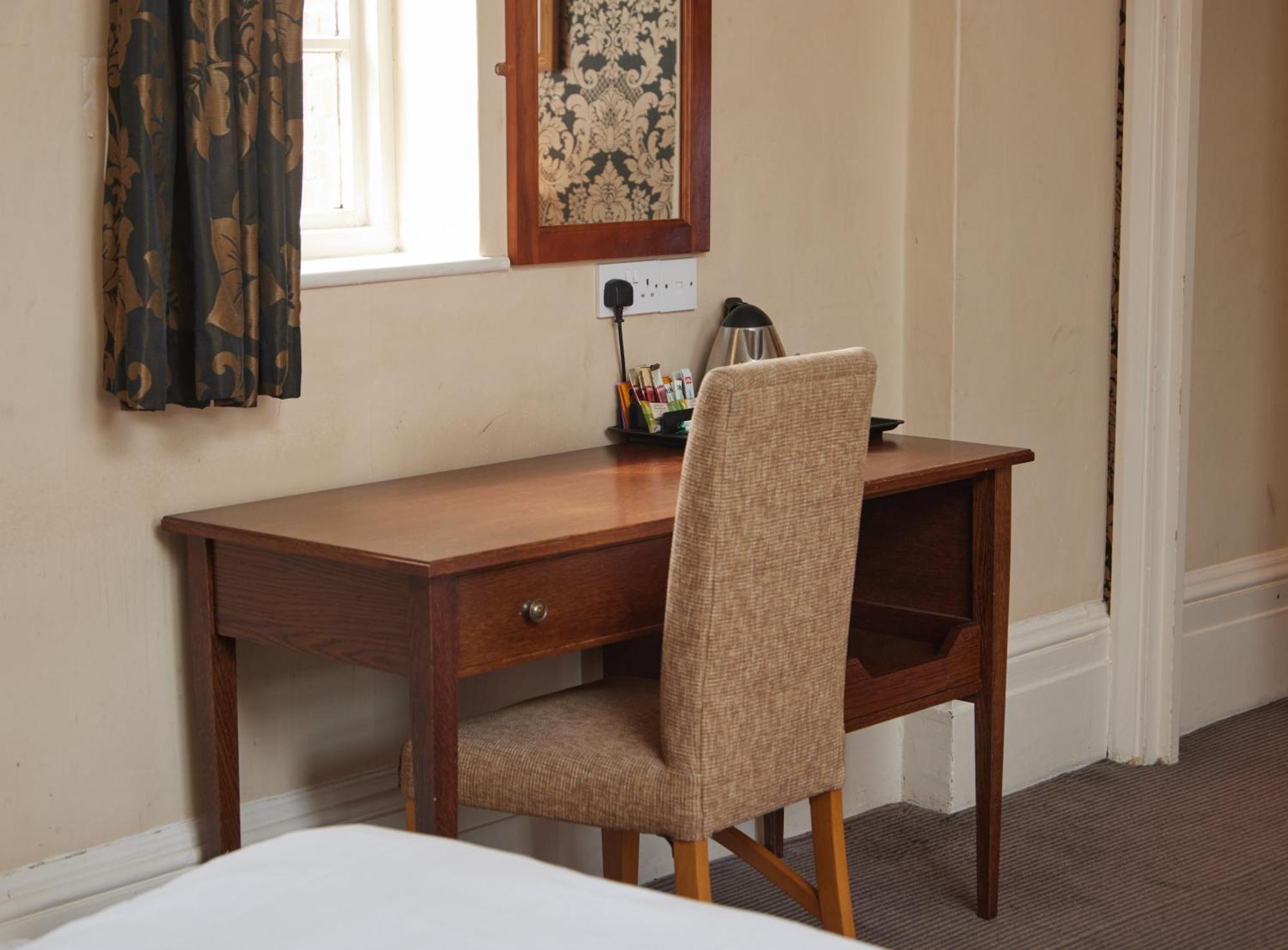 Kings Arms Hotel By Greene King Inns Westerham Bagian luar foto
