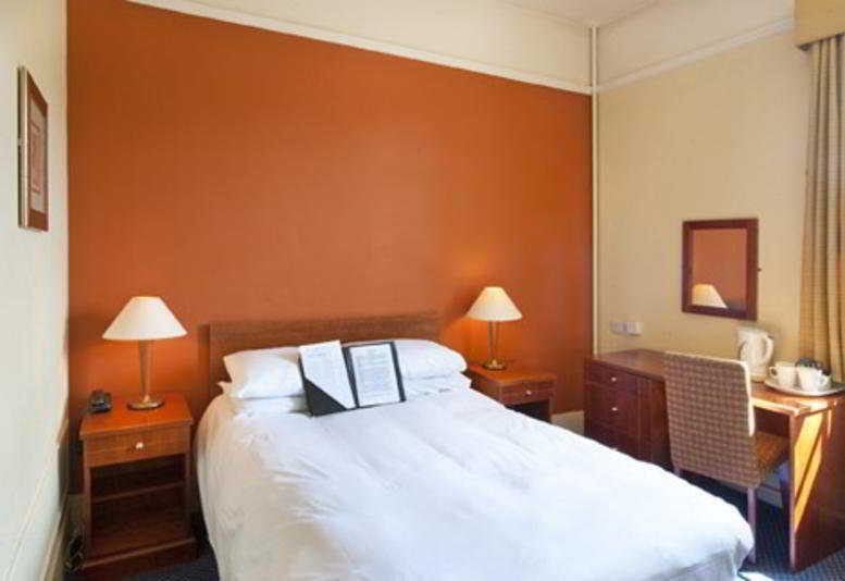 Kings Arms Hotel By Greene King Inns Westerham Bagian luar foto
